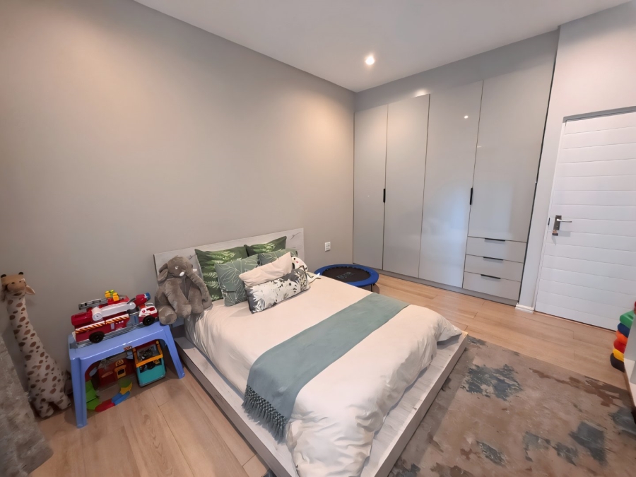4 Bedroom Property for Sale in Sandown Western Cape